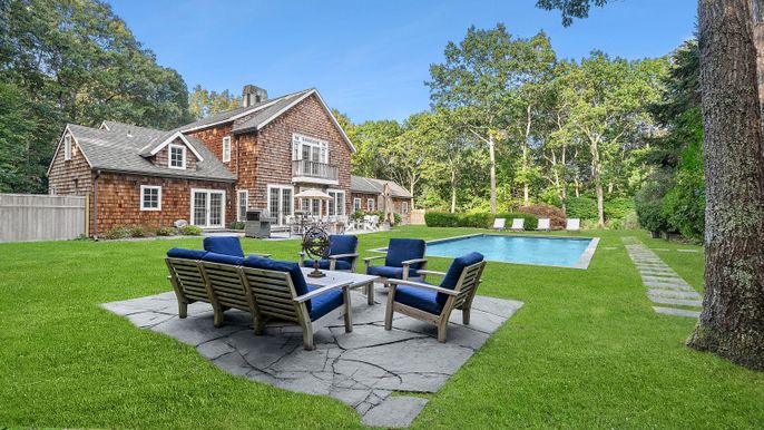 Backyard, Exterior, Pool