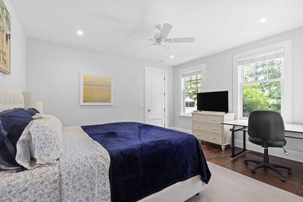 Bedroom, Home Office, Interior, Recessed Lighting, Wood Texture Flooring