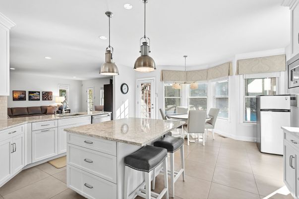 Dining room, Interior, Kitchen, Pendant Lights, Recessed Lighting