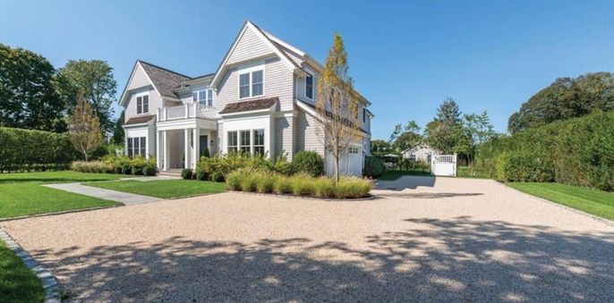 Backyard, Exterior, Facade, Queen Anne Victorian