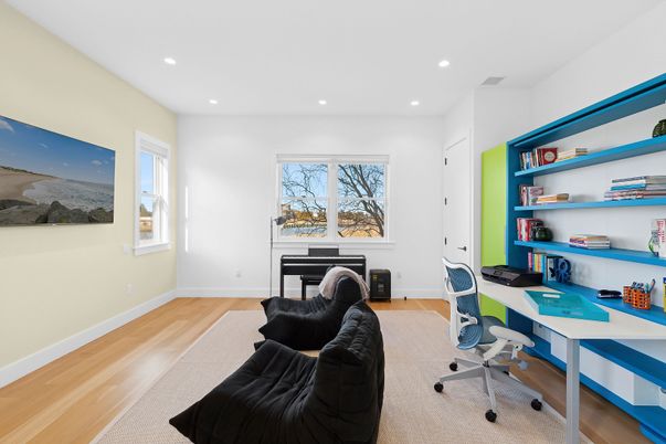 Home Office, Interior, Recessed Lighting, Wood Texture Flooring