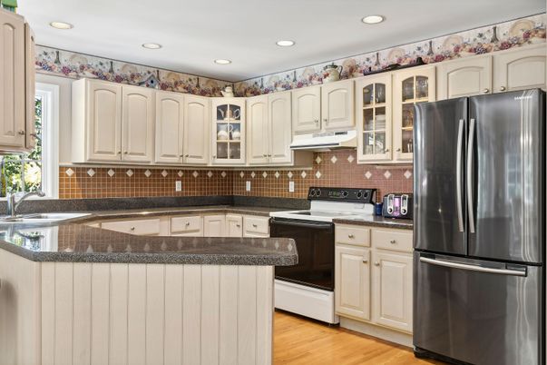Interior, Kitchen, Recessed Lighting, Wood Texture Flooring