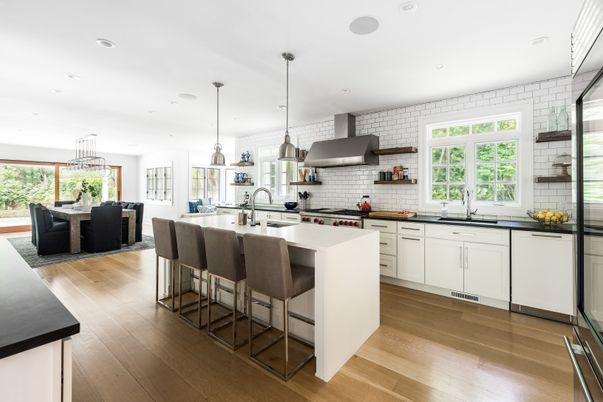 Dining room, Interior, Kitchen, Living room, Pendant Lights, Recessed Lighting, Stainless Steel Appliances, Wood Texture Flooring
