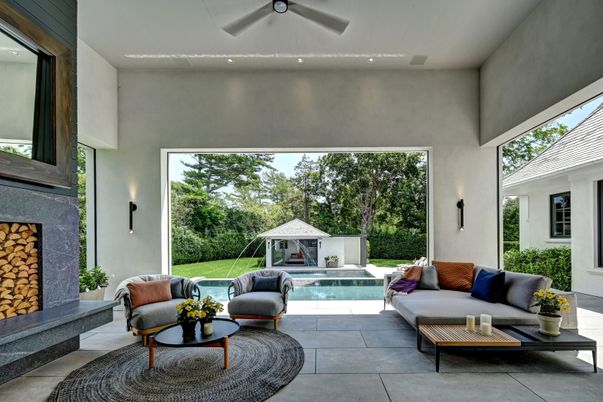 Exterior, Fireplace, Pool