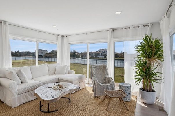 Interior, Living room, Recessed Lighting, Sun Room, Water, Wood Texture Flooring