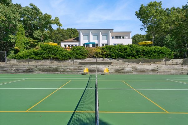 Exterior, Tennis Courts