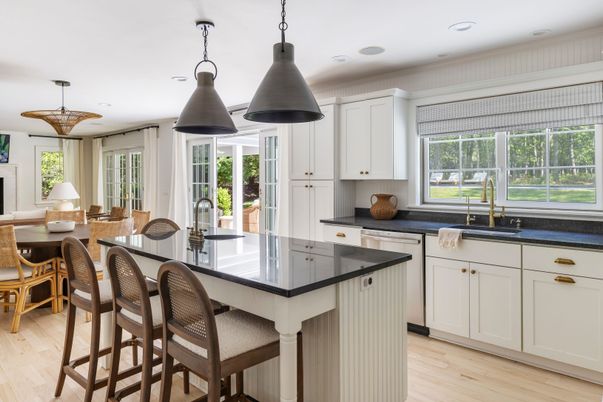 Dining room, Interior, Kitchen, Pendant Lights, Recessed Lighting, Wood Texture Flooring
