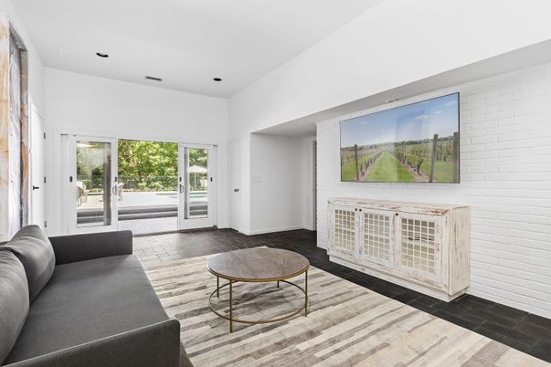 Interior, Recessed Lighting, Wood Texture Flooring