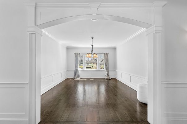 Interior, Pendant Lights, Wood Texture Flooring