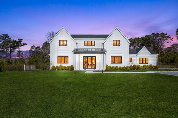 Backyard, Exterior, Facade, Farmhouse