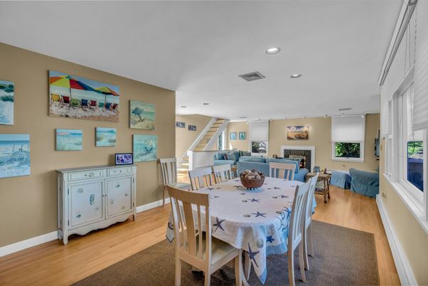 Dining room, Interior, Recessed Lighting, Wood Texture Flooring