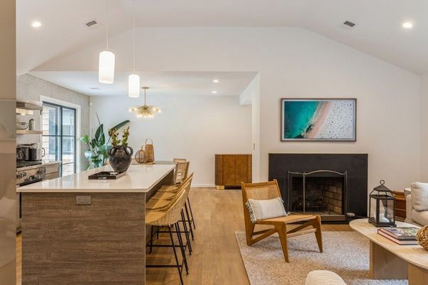 Fireplace, Interior, Kitchen, Pendant Lights, Recessed Lighting, Wood Texture Flooring