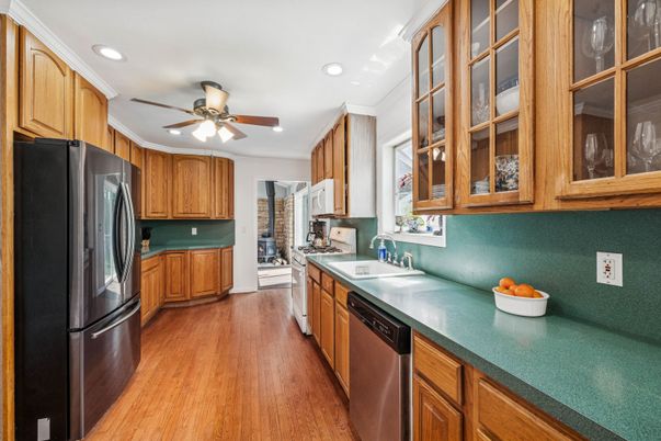 Interior, Kitchen, Recessed Lighting, Wood Texture Flooring