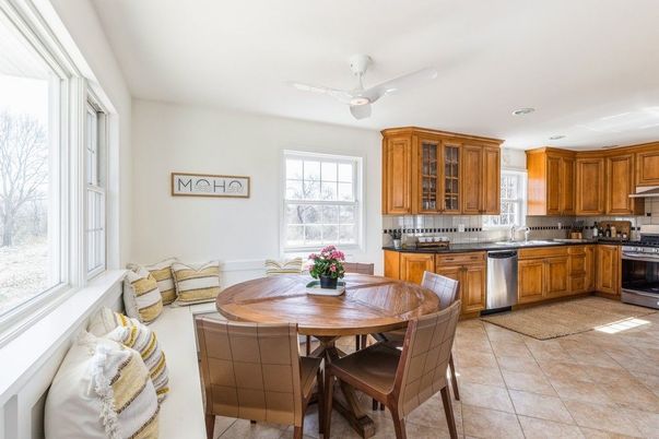 Dining room, Interior, Kitchen, Recessed Lighting, Stainless Steel Appliances