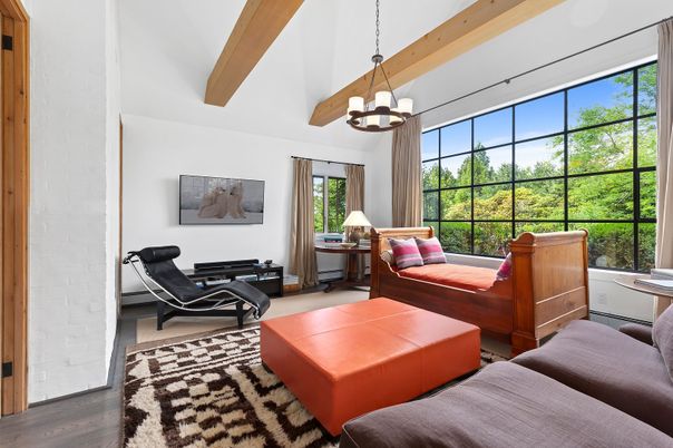 Bedroom, Interior, Pendant Lights, Wooden Beams