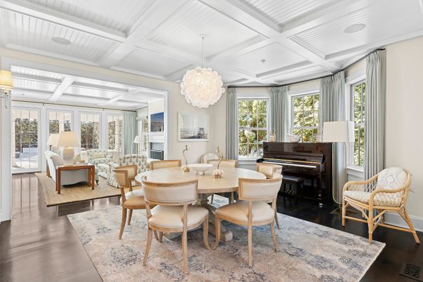 Chandelier, Dining room, Interior, Living room, Piano, Wood Texture Flooring