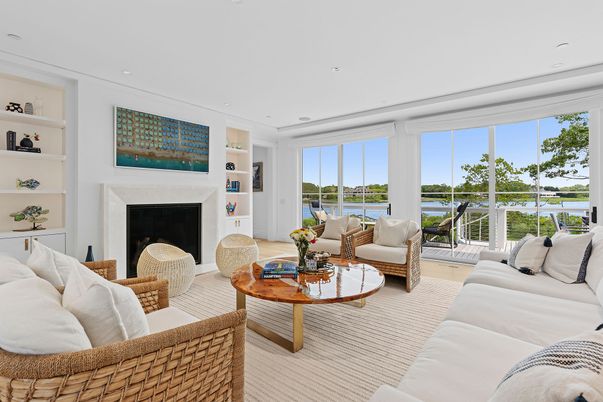 Fireplace, Interior, Living room, Recessed Lighting, Water
