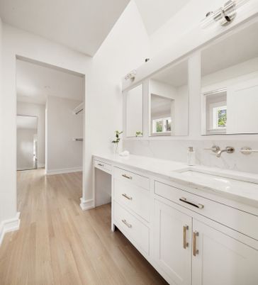 Bathroom, Dual Sink Vanities, Interior, Wood Texture Flooring