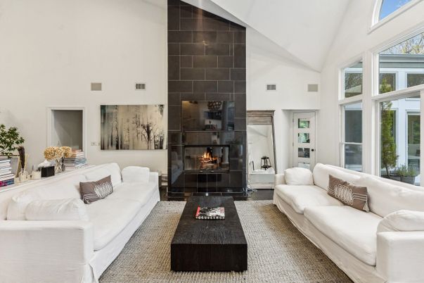 Fireplace, Interior, Living room