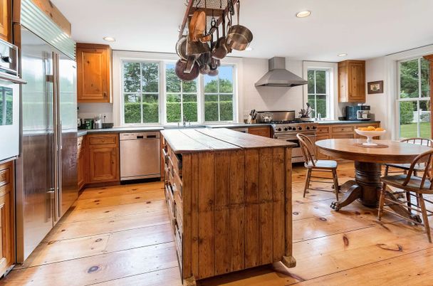 Dining room, Interior, Kitchen, Recessed Lighting, Stainless Steel Appliances, Wood Texture Flooring