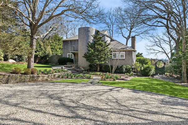 Backyard, Exterior, Facade, Brick Facade, French Provincial