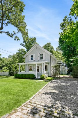 Backyard, Exterior, Facade, Farmhouse