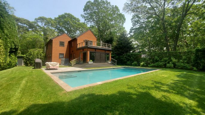 Backyard, Exterior, Pool