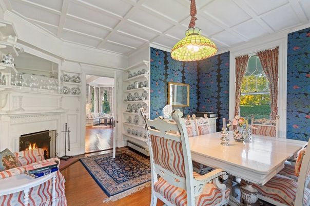 Dining room, Fireplace, Interior, Pendant Lights, Wood Texture Flooring