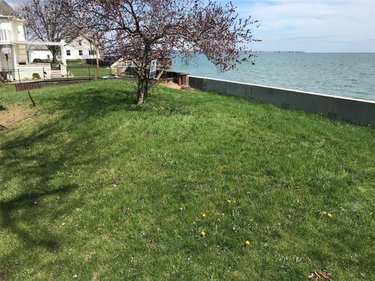 Backyard, Exterior, Lake