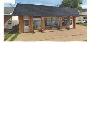 Attached, Exterior, Facade, Brick Facade, Ranch