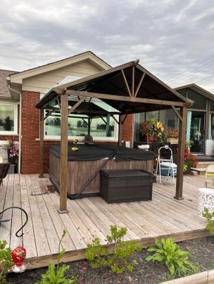 Exterior, Hot Tub