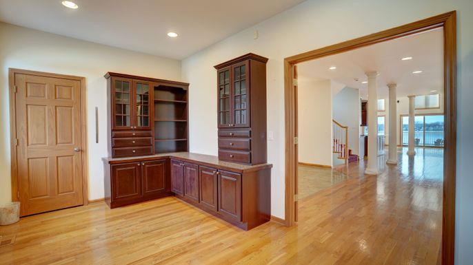 Interior, Recessed Lighting, Wood Texture Flooring