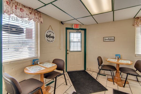 Dining room, Interior