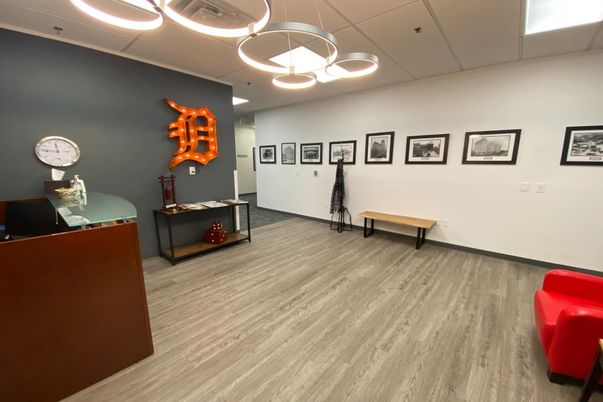 Interior, Pendant Lights, Recessed Lighting, Wood Texture Flooring