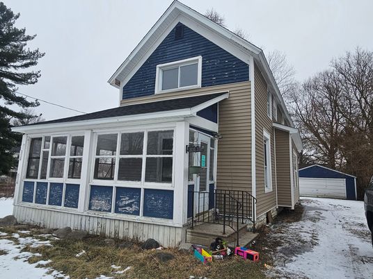Detached Garage, Exterior, Facade, Queen Anne Victorian