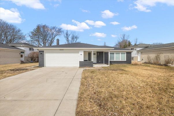 Attached, Exterior, Facade, Brick Facade, Ranch
