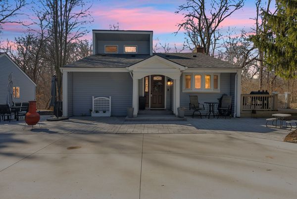 Attached, Exterior, Facade, Cape Cod