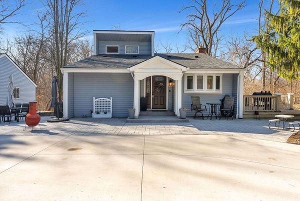 Attached, Exterior, Facade, Cape Cod