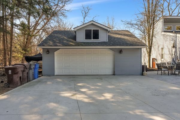 Detached Garage, Exterior