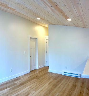 Empty room, Interior, Recessed Lighting, Wooden Ceilings, Wood Texture Flooring