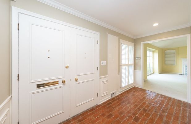 Empty room, Interior, Recessed Lighting