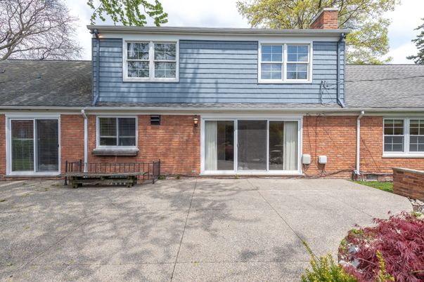 Exterior, Facade, Brick Facade, Split Level