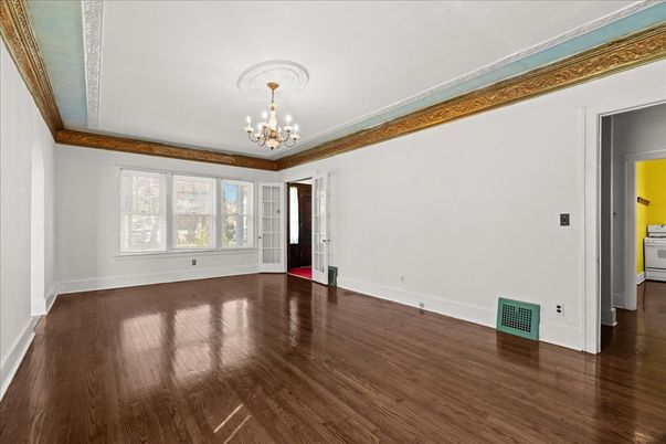 Chandelier, Empty room, Interior, Wood Texture Flooring