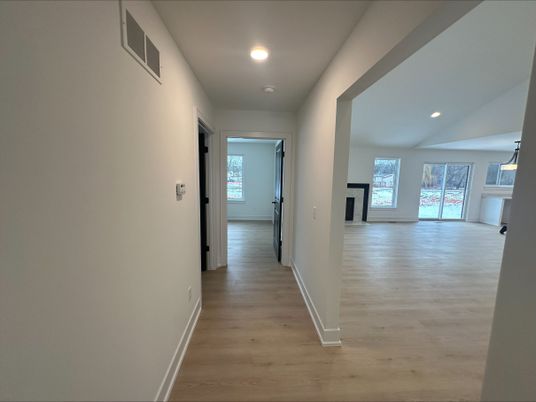 Interior, Recessed Lighting, Wood Texture Flooring