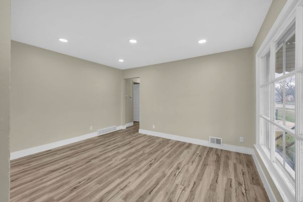 Empty room, Interior, Recessed Lighting, Wood Texture Flooring