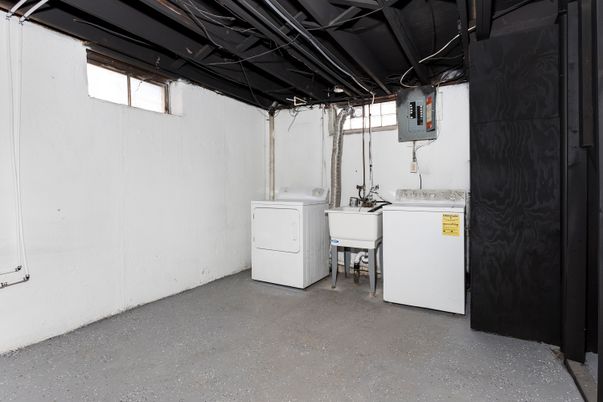 Interior, Washer