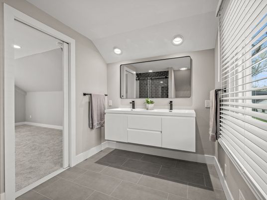 Bathroom, Dual Sink Vanities, Interior, Recessed Lighting