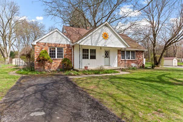 Exterior, Facade, Brick Facade, Ranch