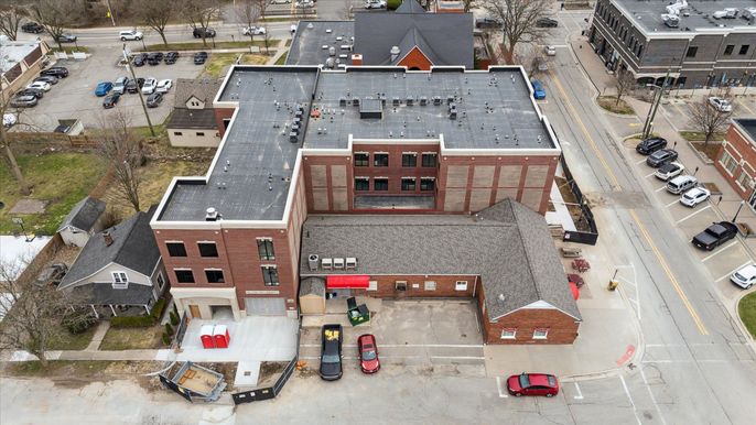 Exterior, Drone