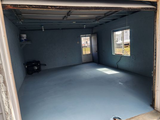 Garage, Interior